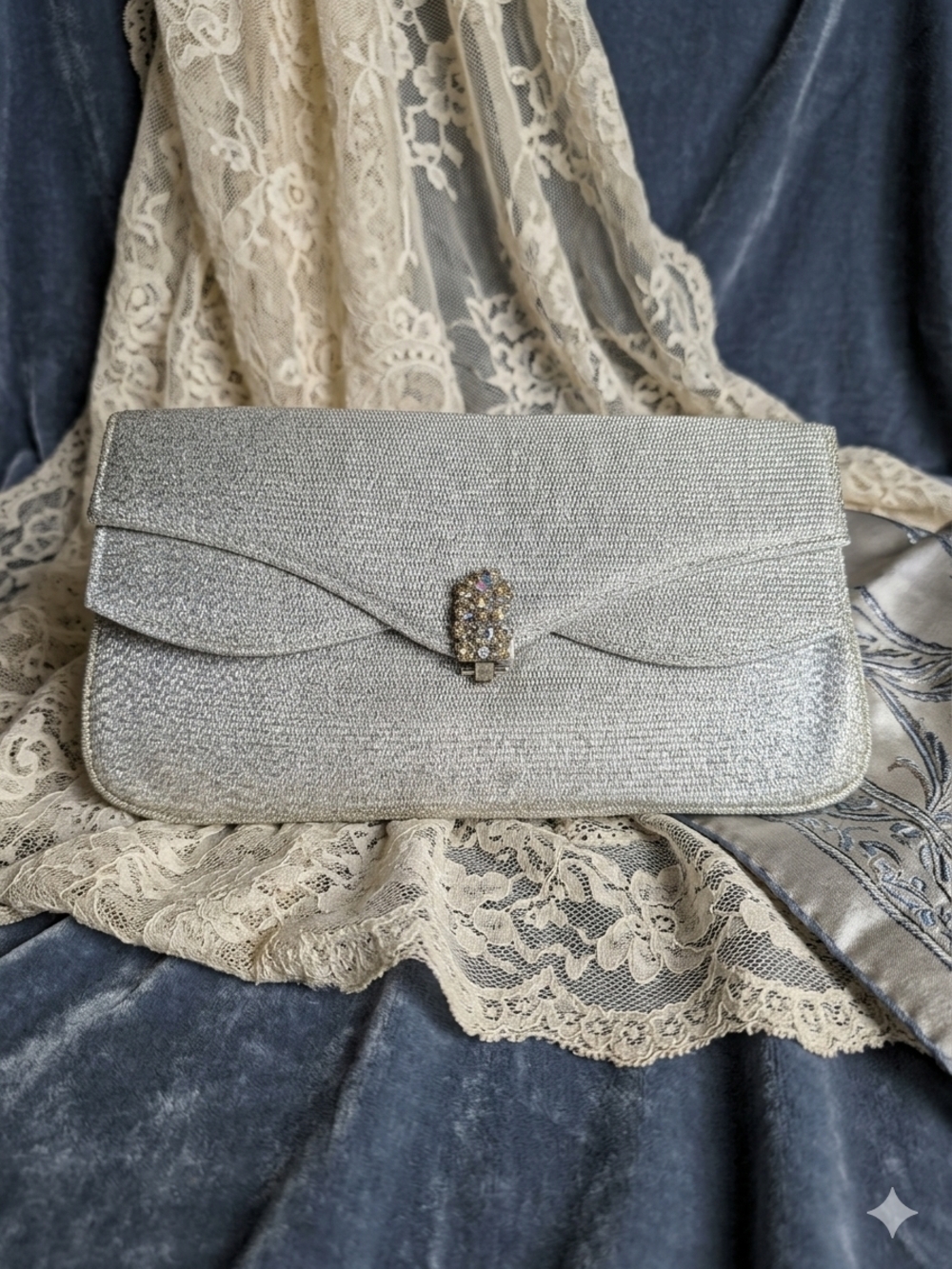 STUNNING Vtg 50s Garey of California Silver Lurex Clutch Aurora Borealis Clasp